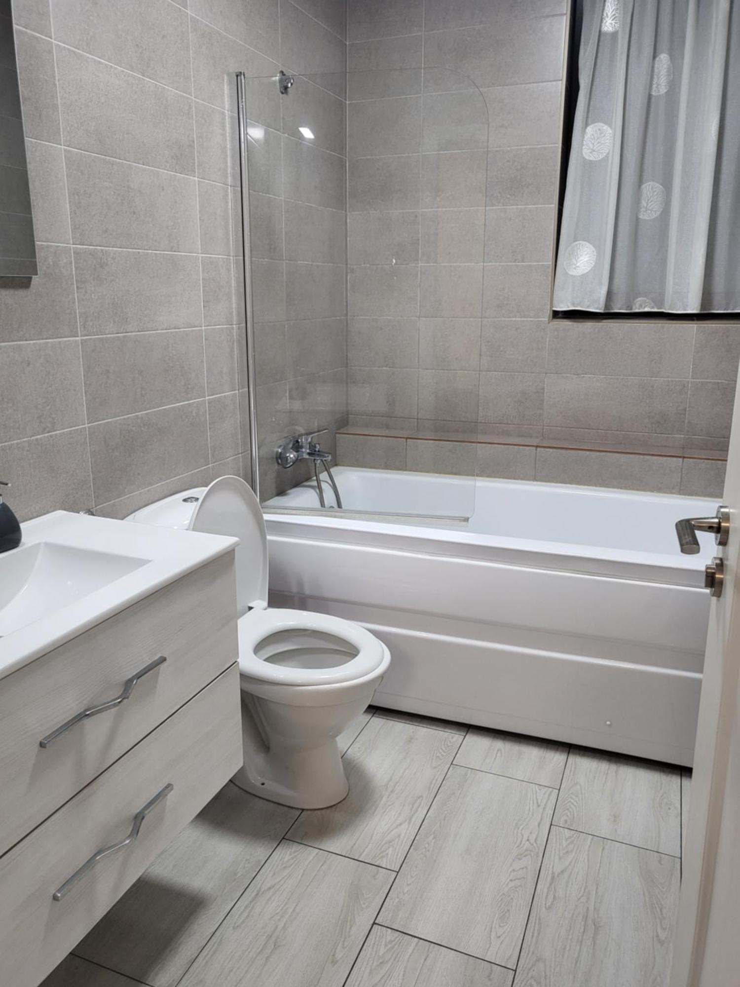 Apartament Alex, Dem Radulescu Râmnicu Vâlcea Eksteriør bilde